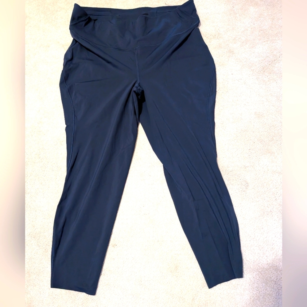 Lululemon Base Pace High Rise Tight 25"